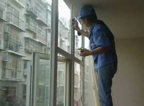 冠源家政 專業家庭保潔，服務團隊有保障